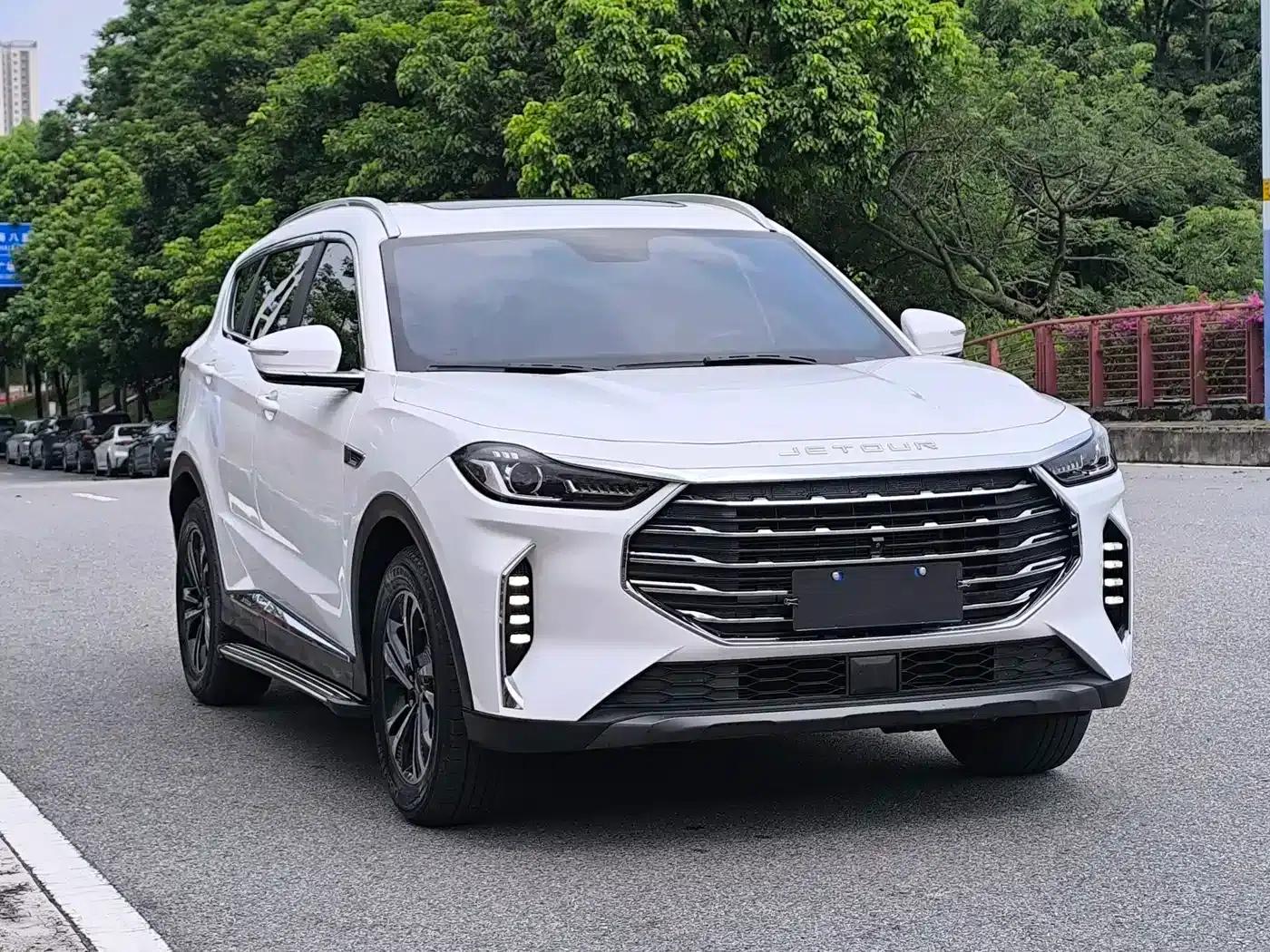 Jetour X70 PLUS 2021 1.5T DCT Mountain PRO 7-seater — миниатюра 3