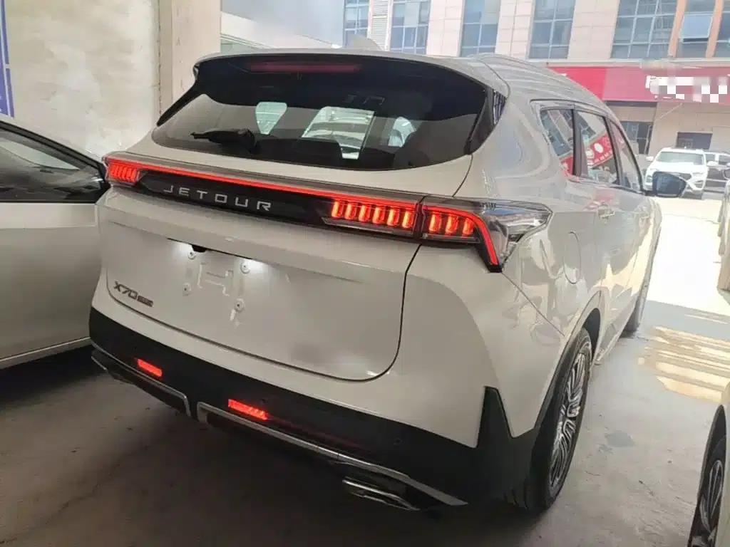 Jetour X70 PLUS 2026 1.5T DCT Flagship 5-seater — миниатюра 5