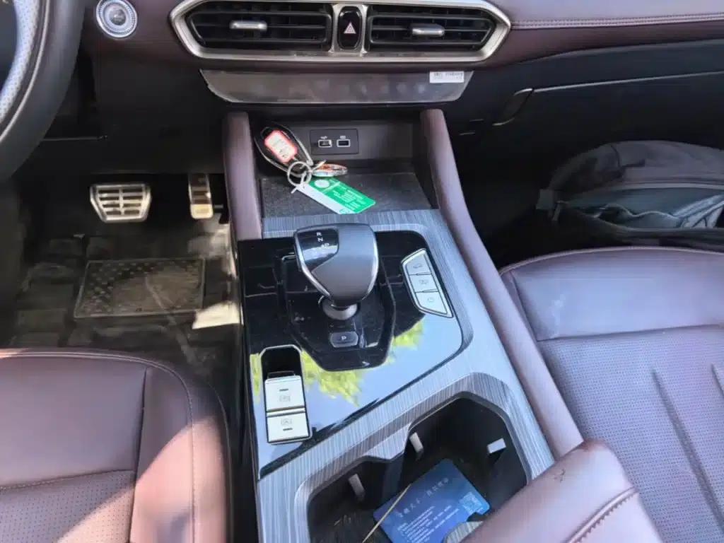 Jetour X90 PLUS 2024 1.6TD DCT Villa 5-seater — миниатюра 14