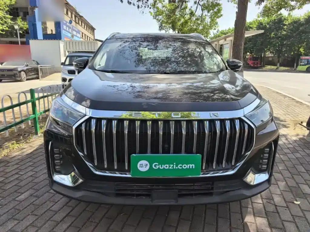 Jetour X90 PLUS 2024 1.6TD DCT Villa 5-seater — миниатюра 3