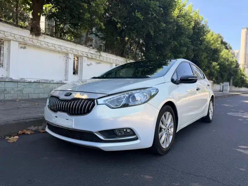 Kia K3 2015 1.6L Automatic GLS — миниатюра 1