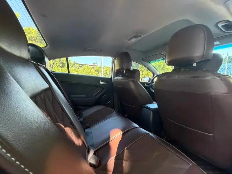 Kia K3 2015 1.6L Automatic GLS — миниатюра 9
