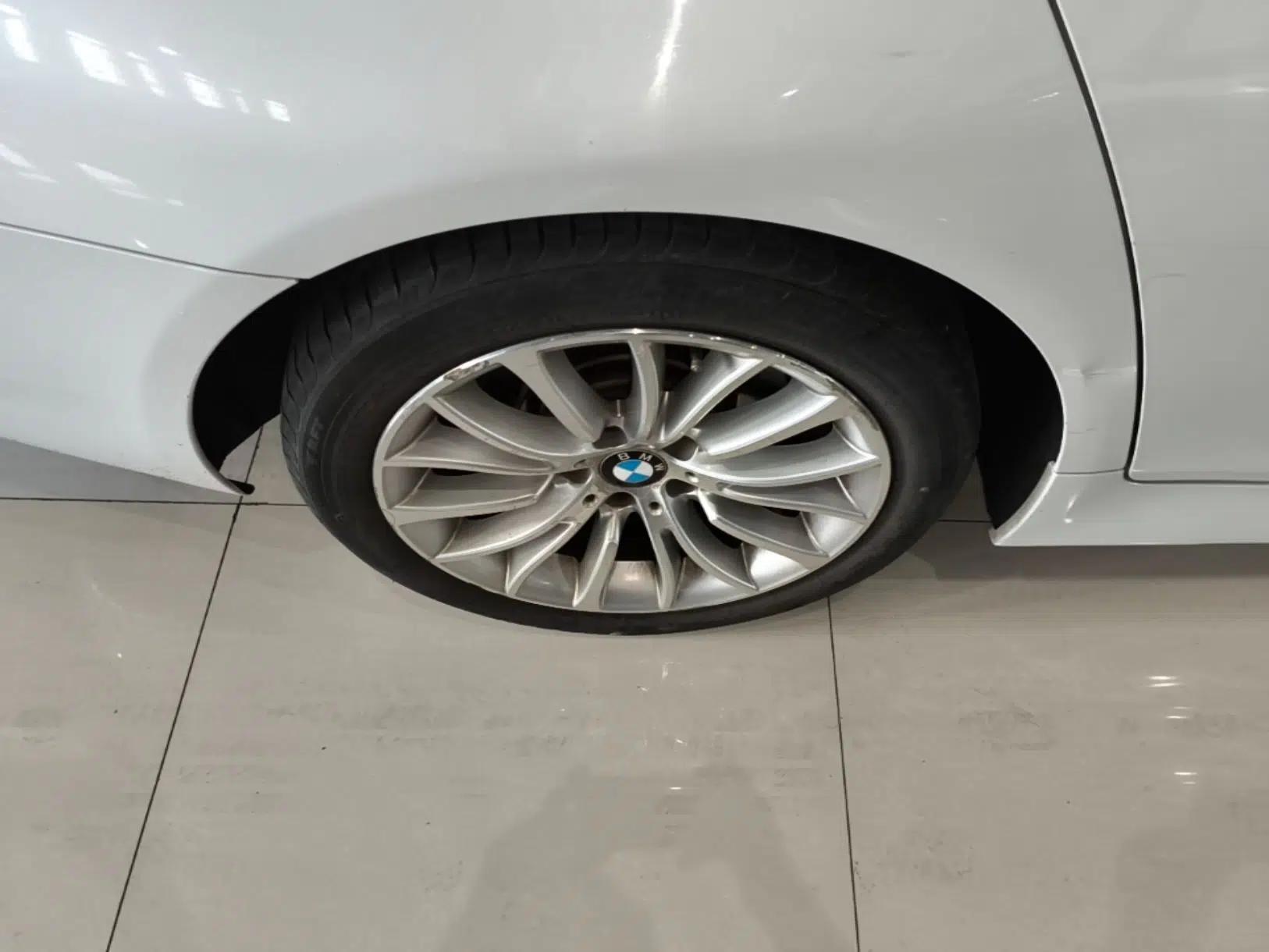 BMW 5 Series 2014 525Li Luxury Design Package — миниатюра 11