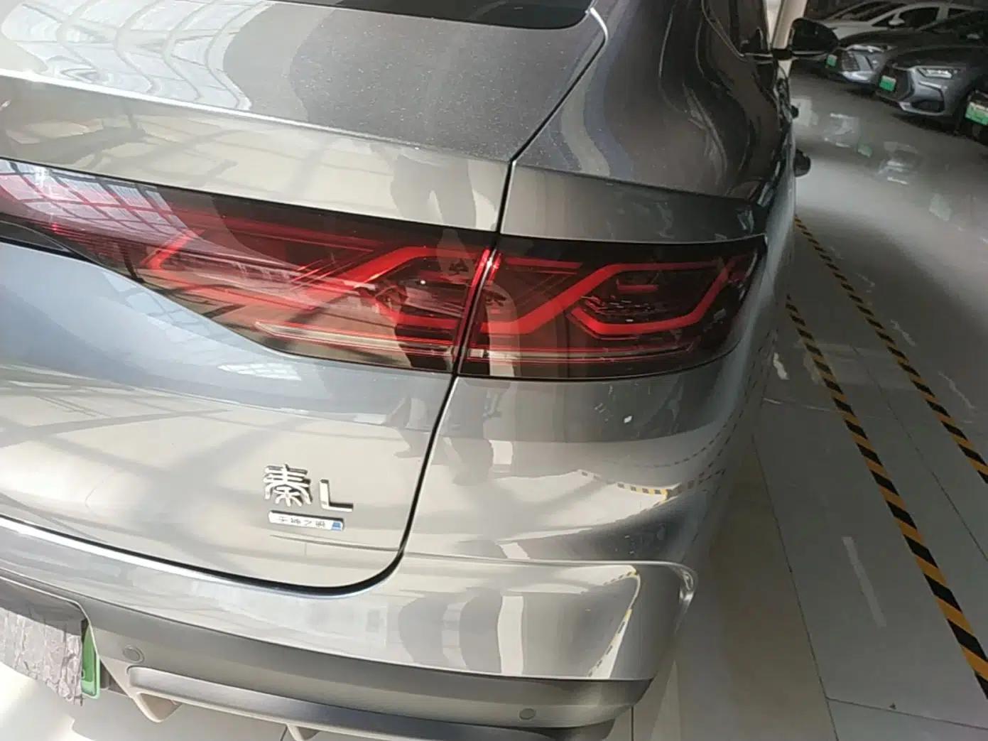BYD Qin L 2025 DM-i Smart Drive 120KM Superior Model — миниатюра 9