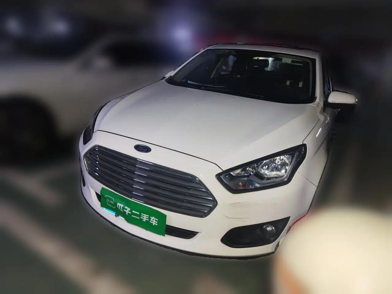 Ford Escort 2017 Happiness Edition 1.5L Automatic Fashion Version — миниатюра 1