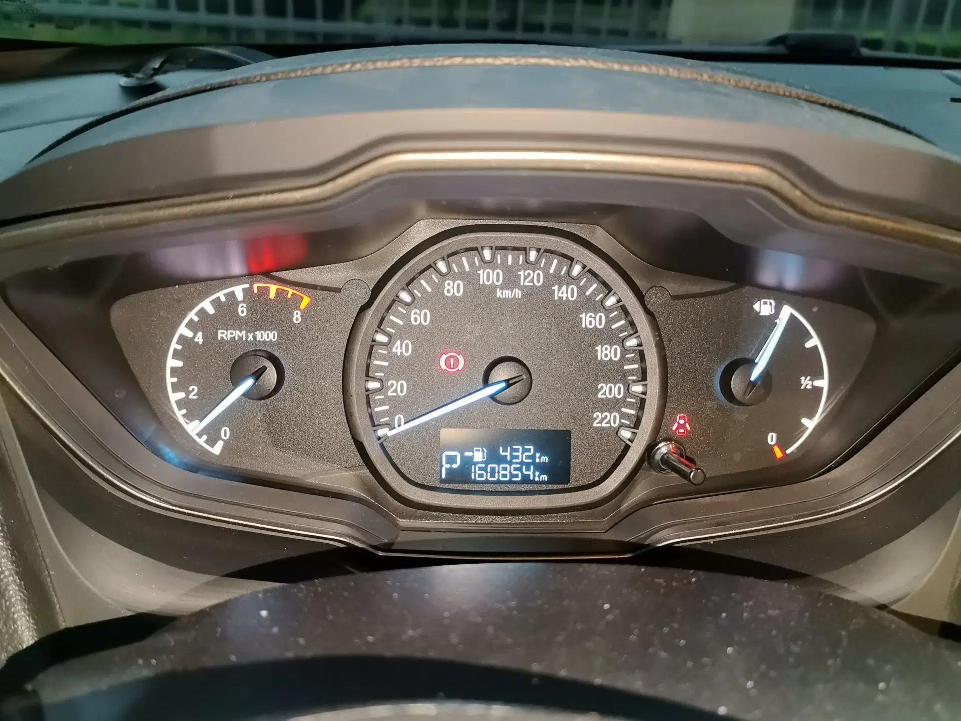 Ford Escort 2017 1.5L Automatic Comfort Model — миниатюра 11