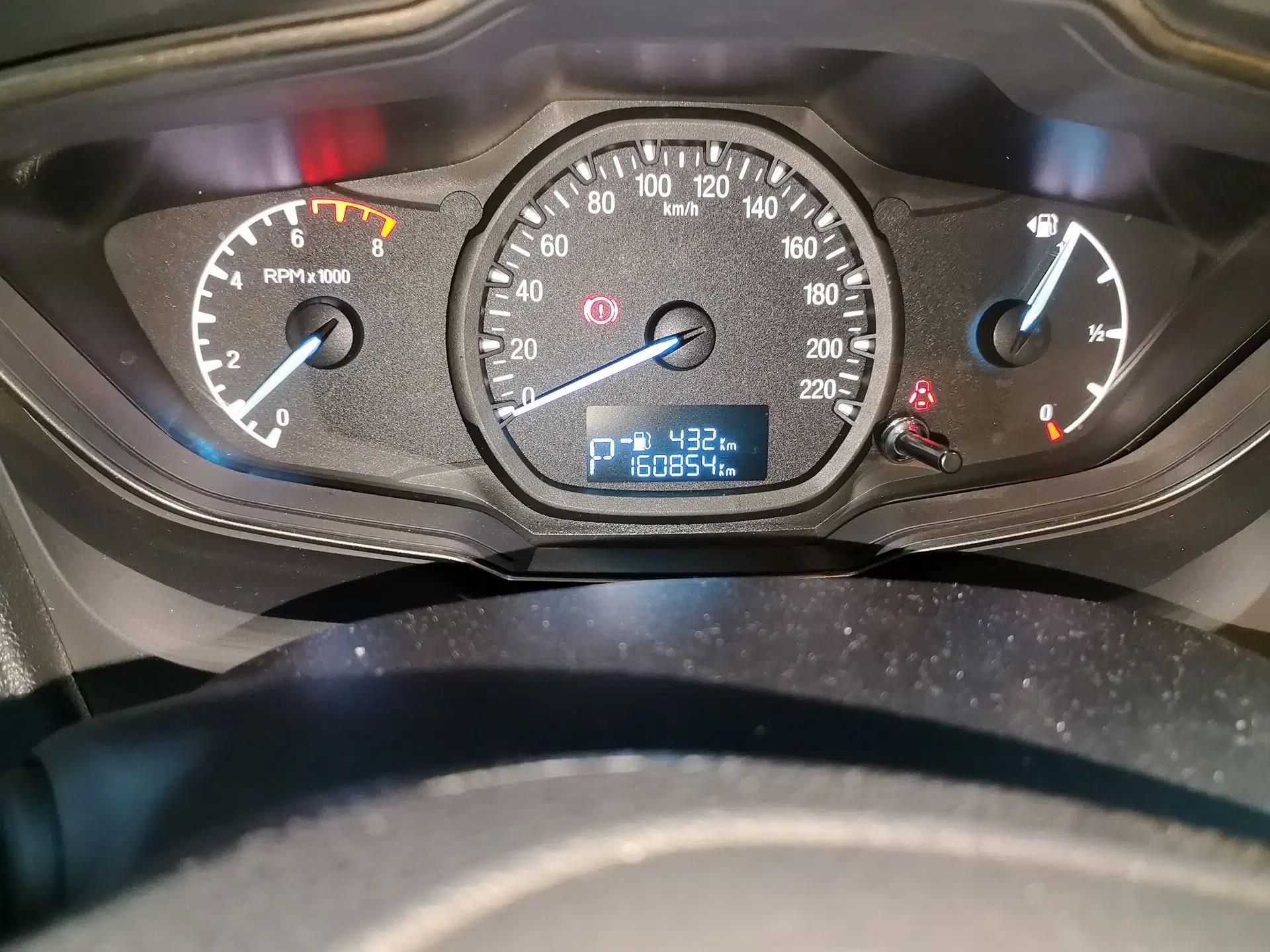 Ford Escort 2017 1.5L Automatic Comfort Model — миниатюра 12