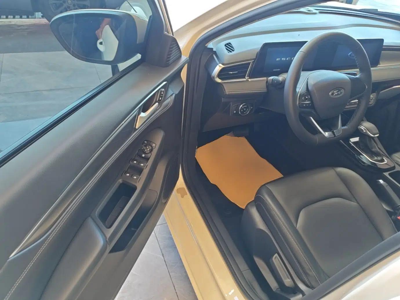 Ford Escort 2021 1.5L Automatic Diamond Edition — миниатюра 18
