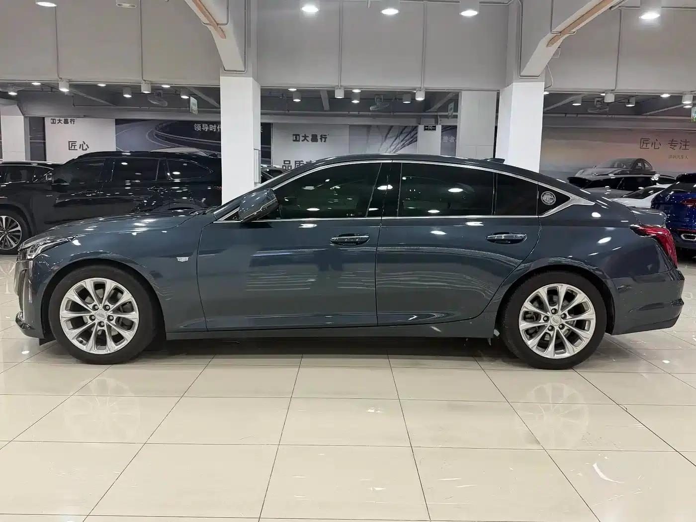 2021 Cadillac CT5 28T Luxury — миниатюра 3