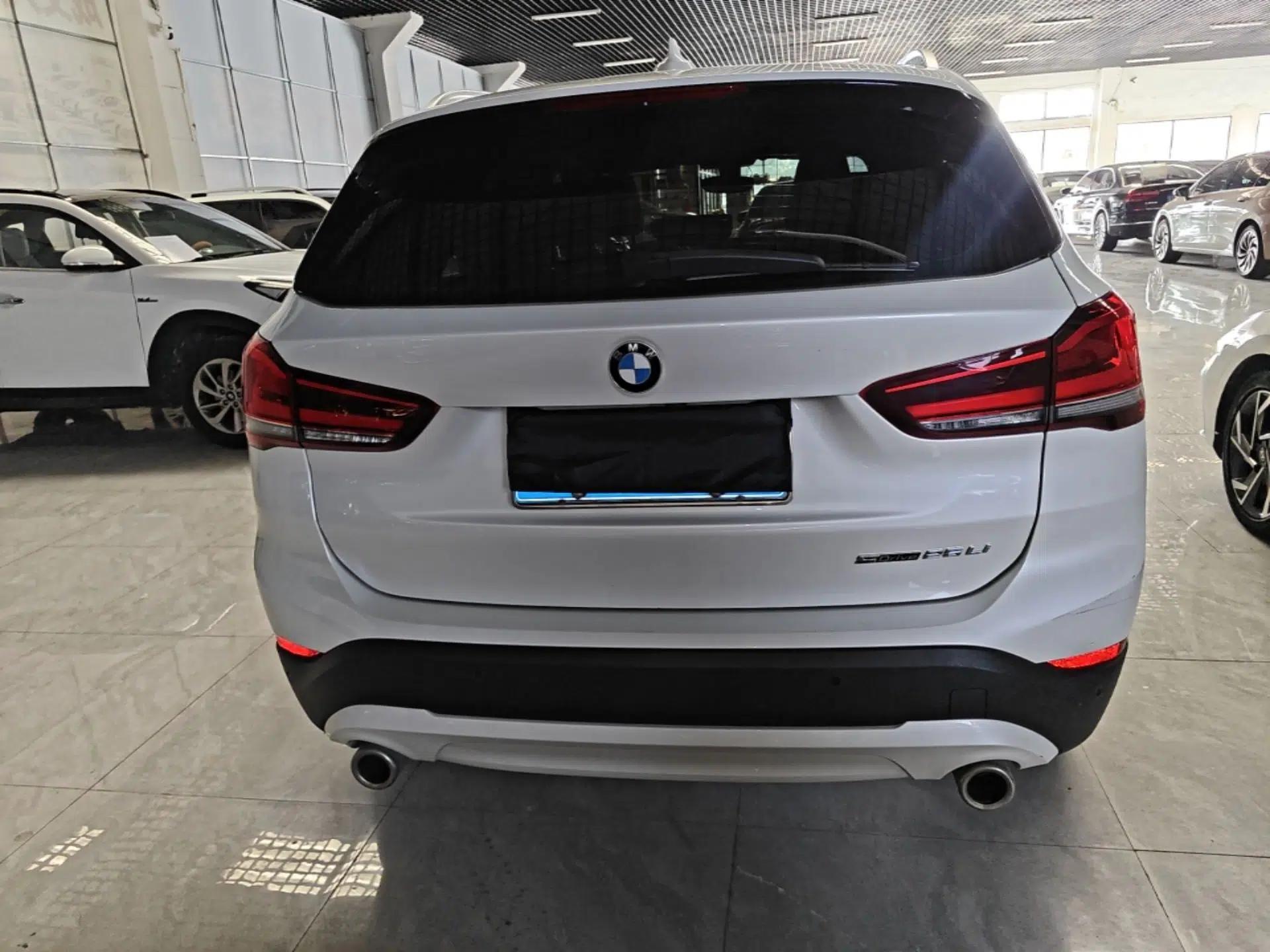 BMW X1 2022 sDrive25Li Leading Model — миниатюра 5