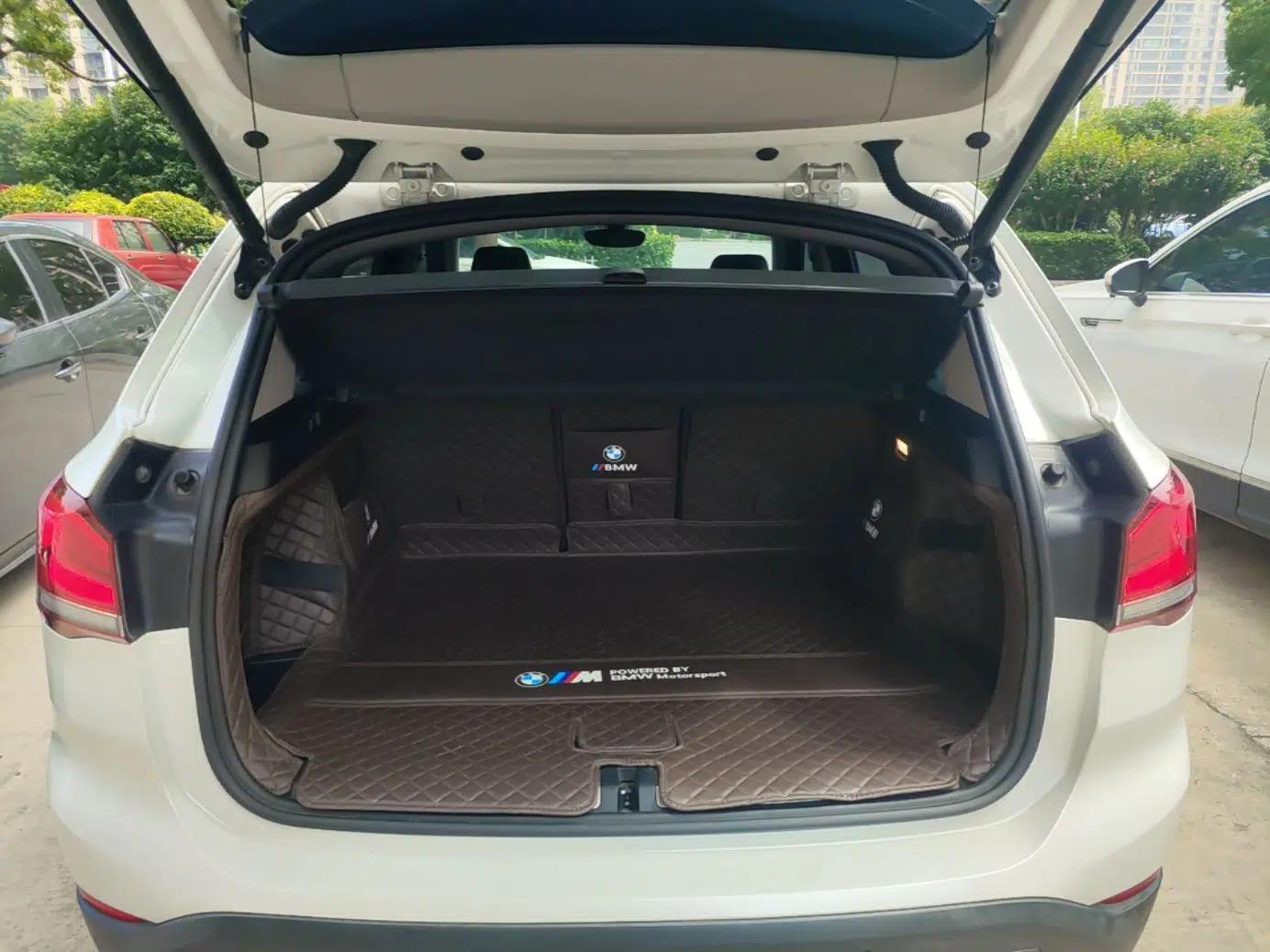 BMW X1 2021 Restyled sDrive25Li Leading Edition — миниатюра 27