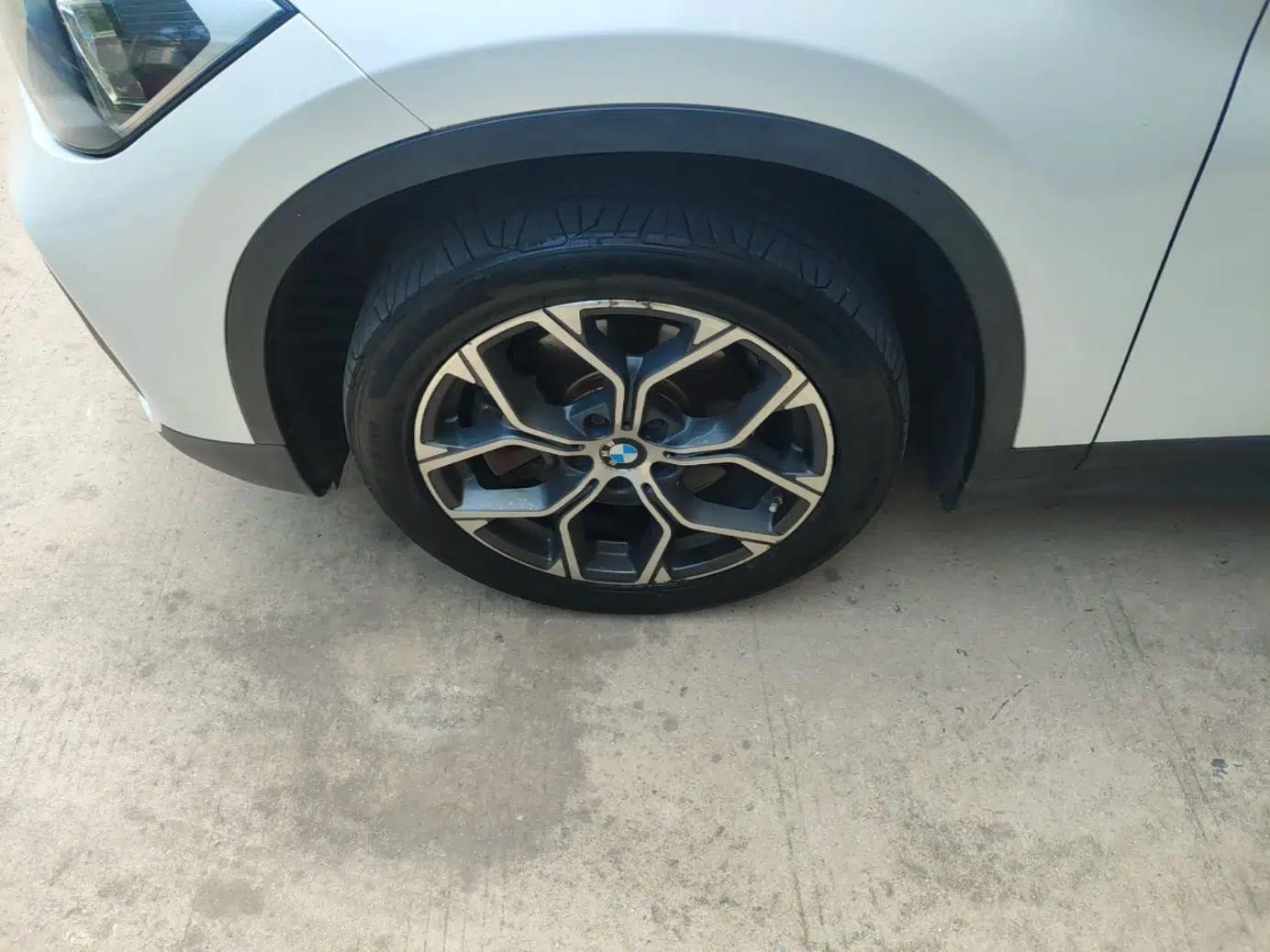 BMW X1 2021 Restyled sDrive25Li Leading Edition — миниатюра 10