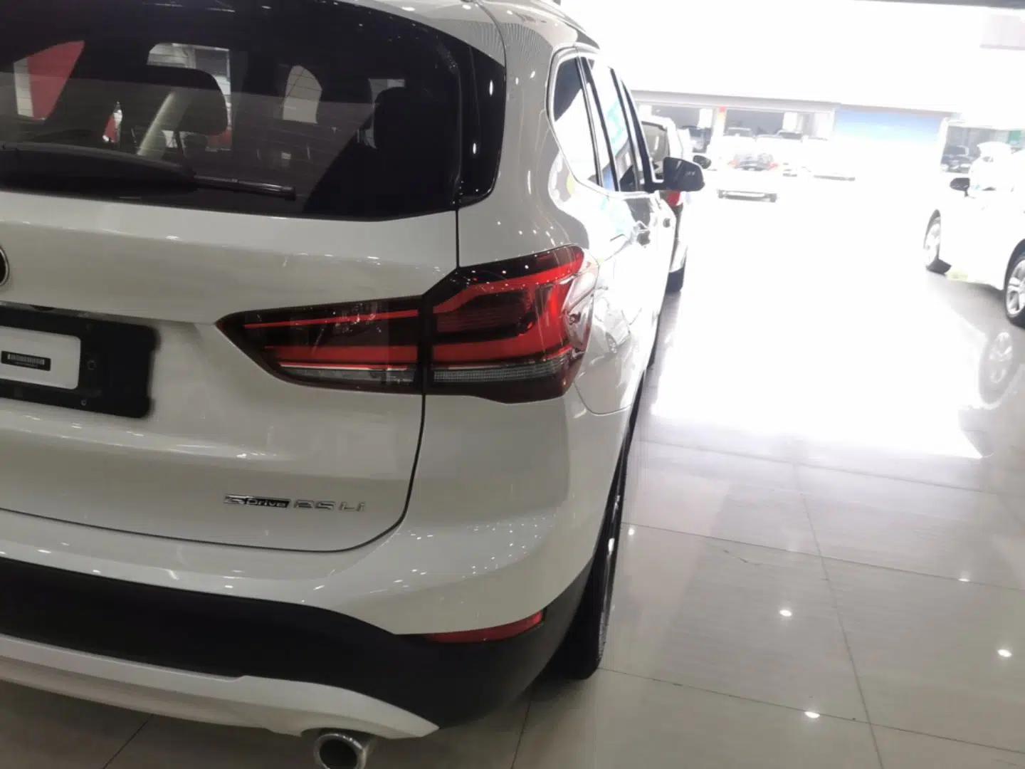 BMW X1 2021 sDrive25Li Leading Model — миниатюра 9