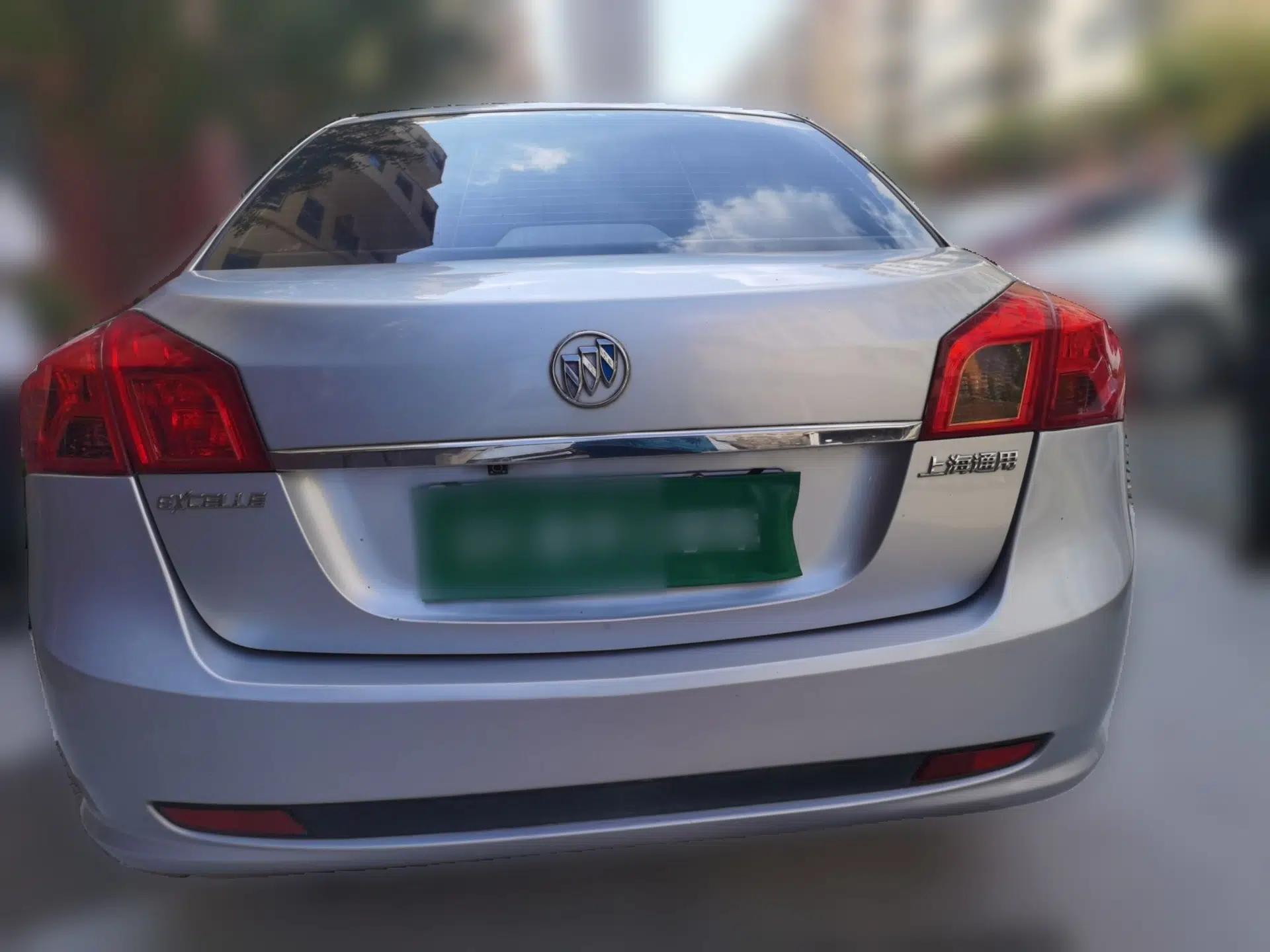 Buick Excelle 2013 1.5L Manual Classic Model — миниатюра 5