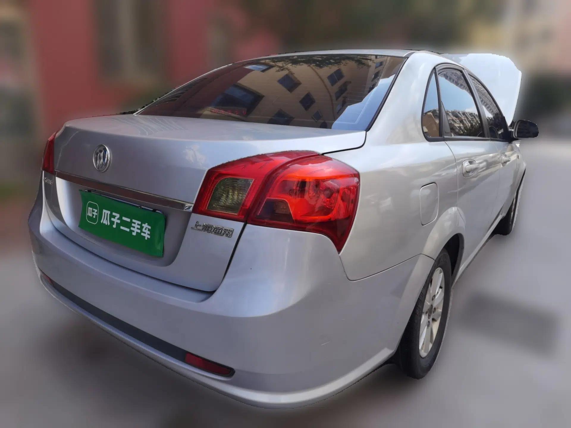 Buick Excelle 2013 1.5L Manual Classic Model — миниатюра 6
