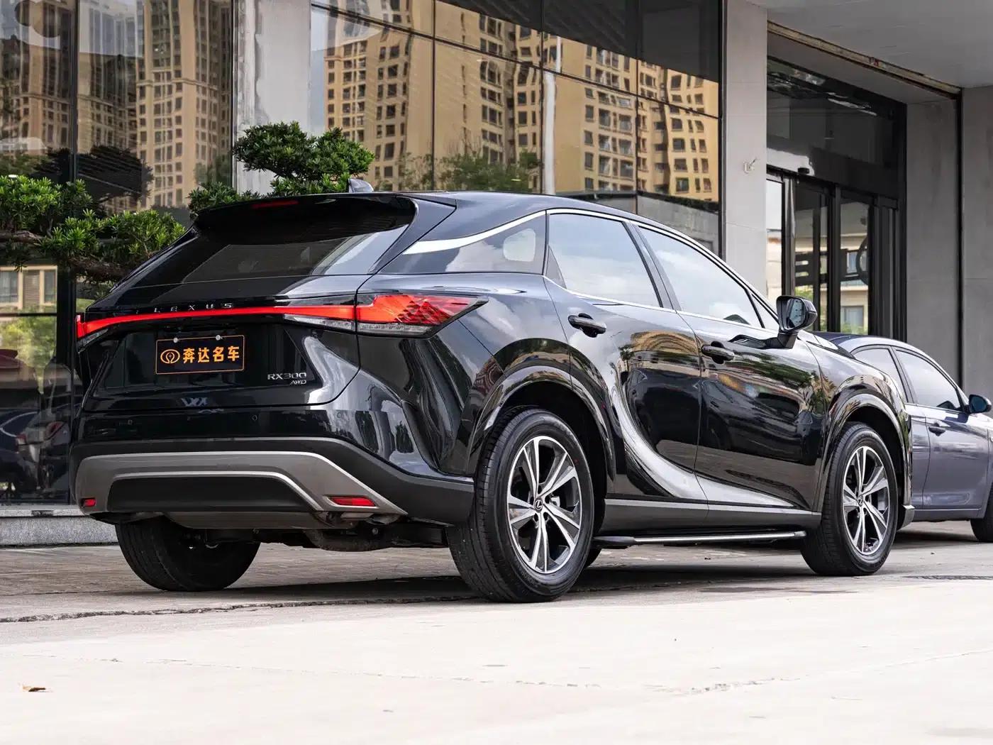 Lexus RX 2025 300 AWD Luxury Edition — миниатюра 3