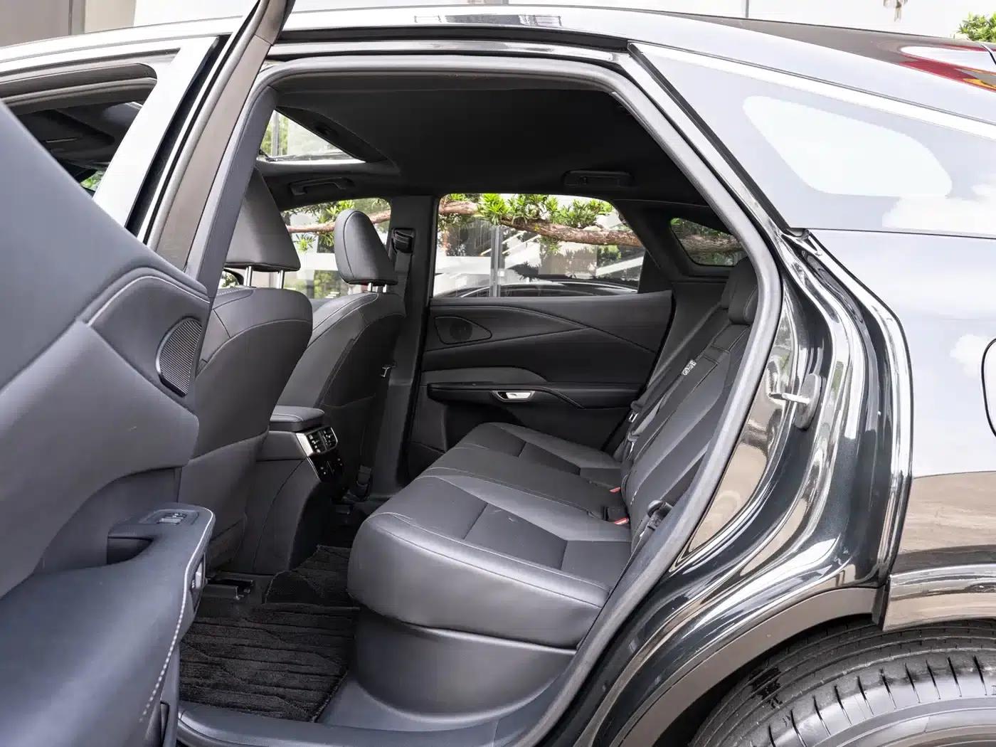 Lexus RX 2025 300 AWD Luxury Edition — миниатюра 10