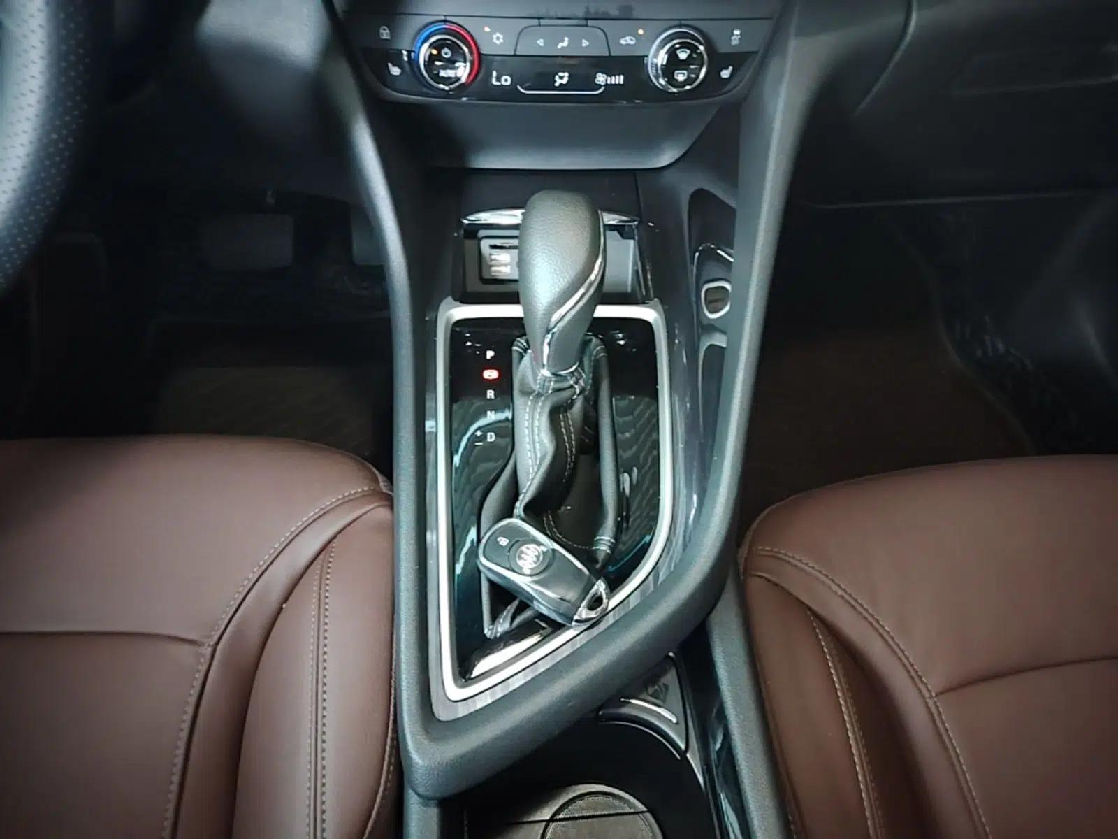 Buick GL6 2019 18T 6-Seater Connected Luxury Version China VI Standard — миниатюра 16