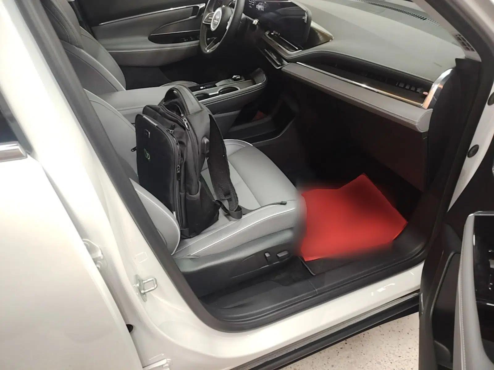 Buick E5 2025 Model 620KM Prestige Edition — миниатюра 19