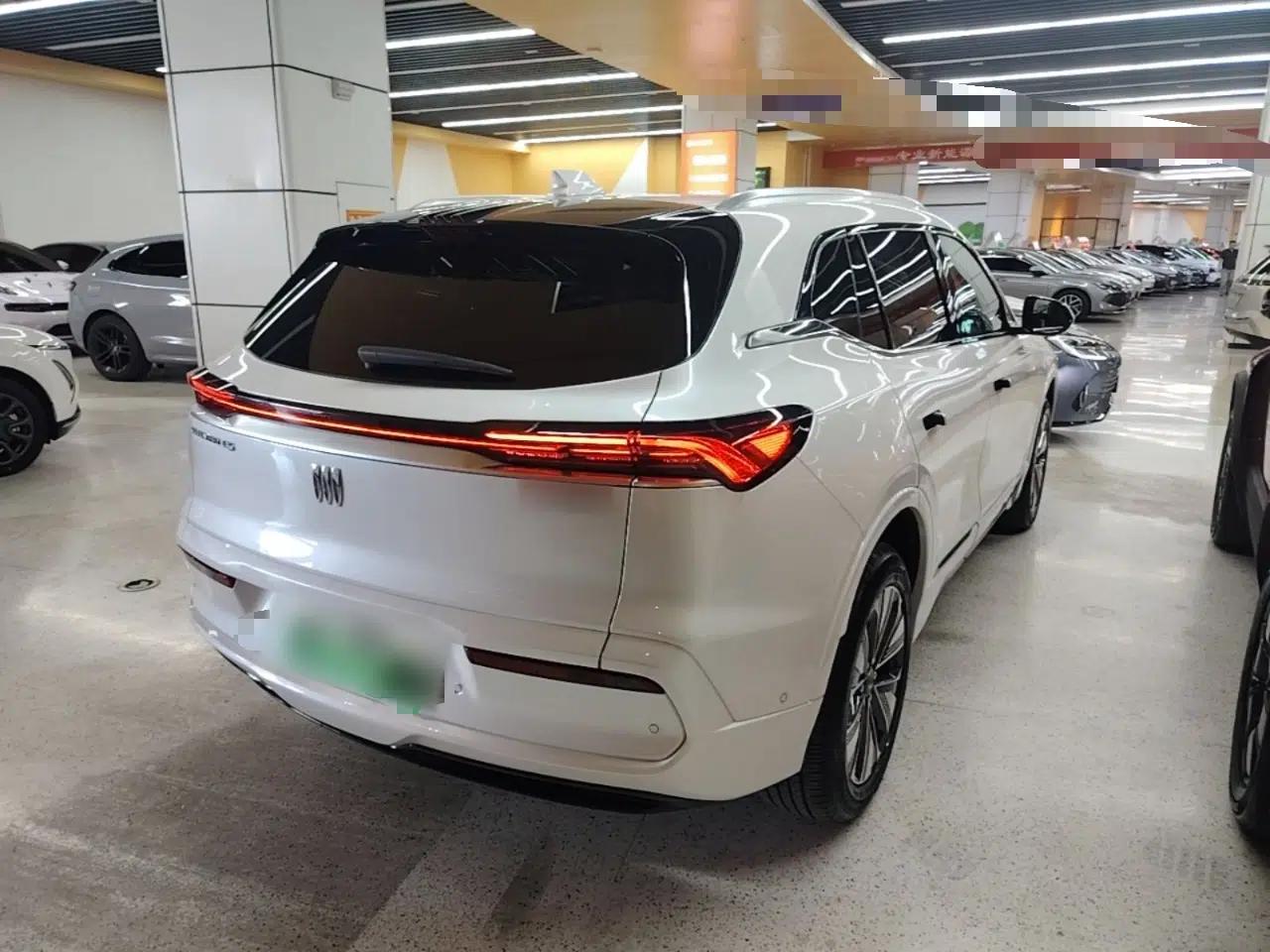 Buick E5 2025 Model 620KM Prestige Edition — миниатюра 6