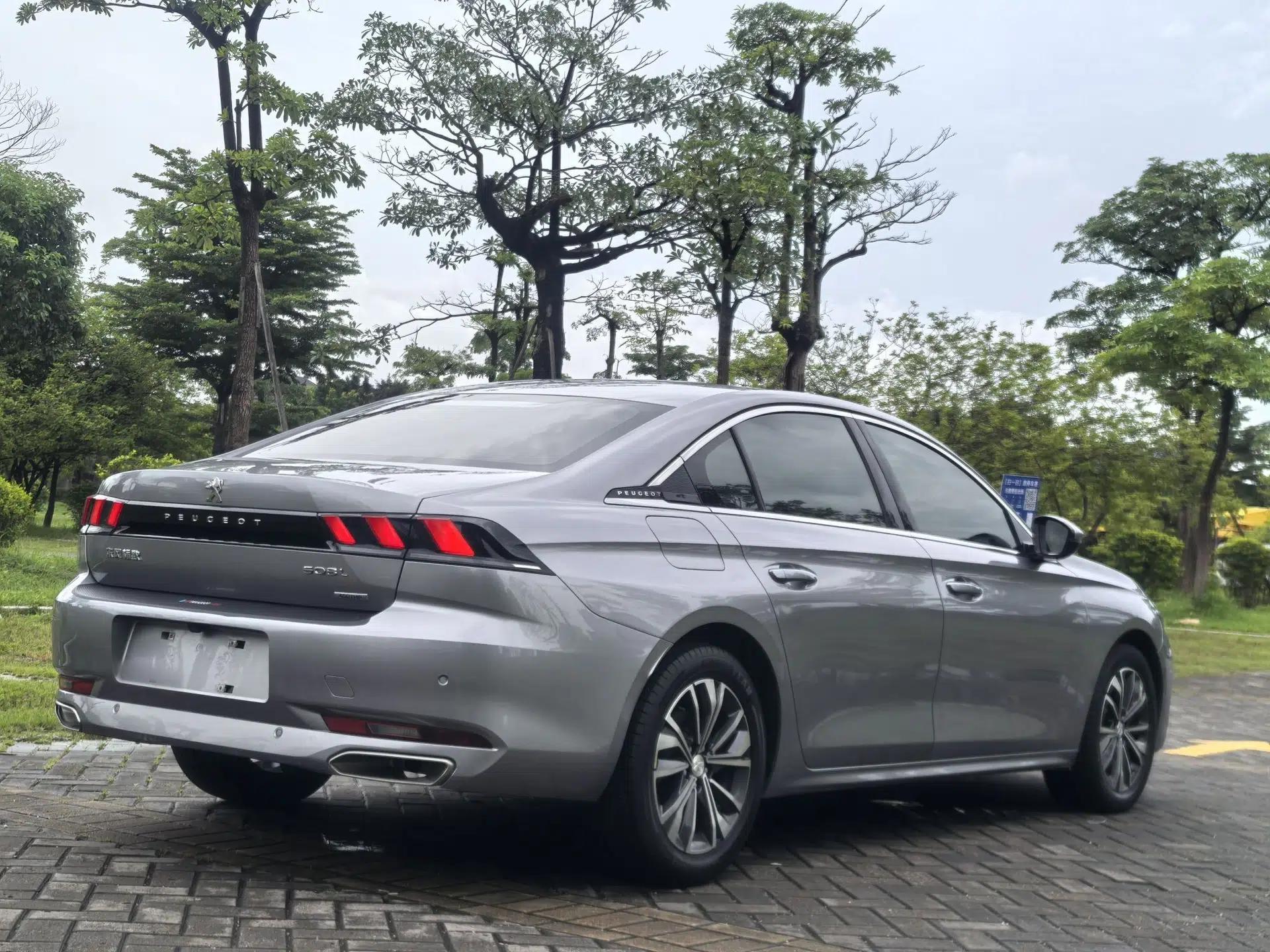 Peugeot 508 2022 508L 400THP PureTech Driving Control Edition — миниатюра 13