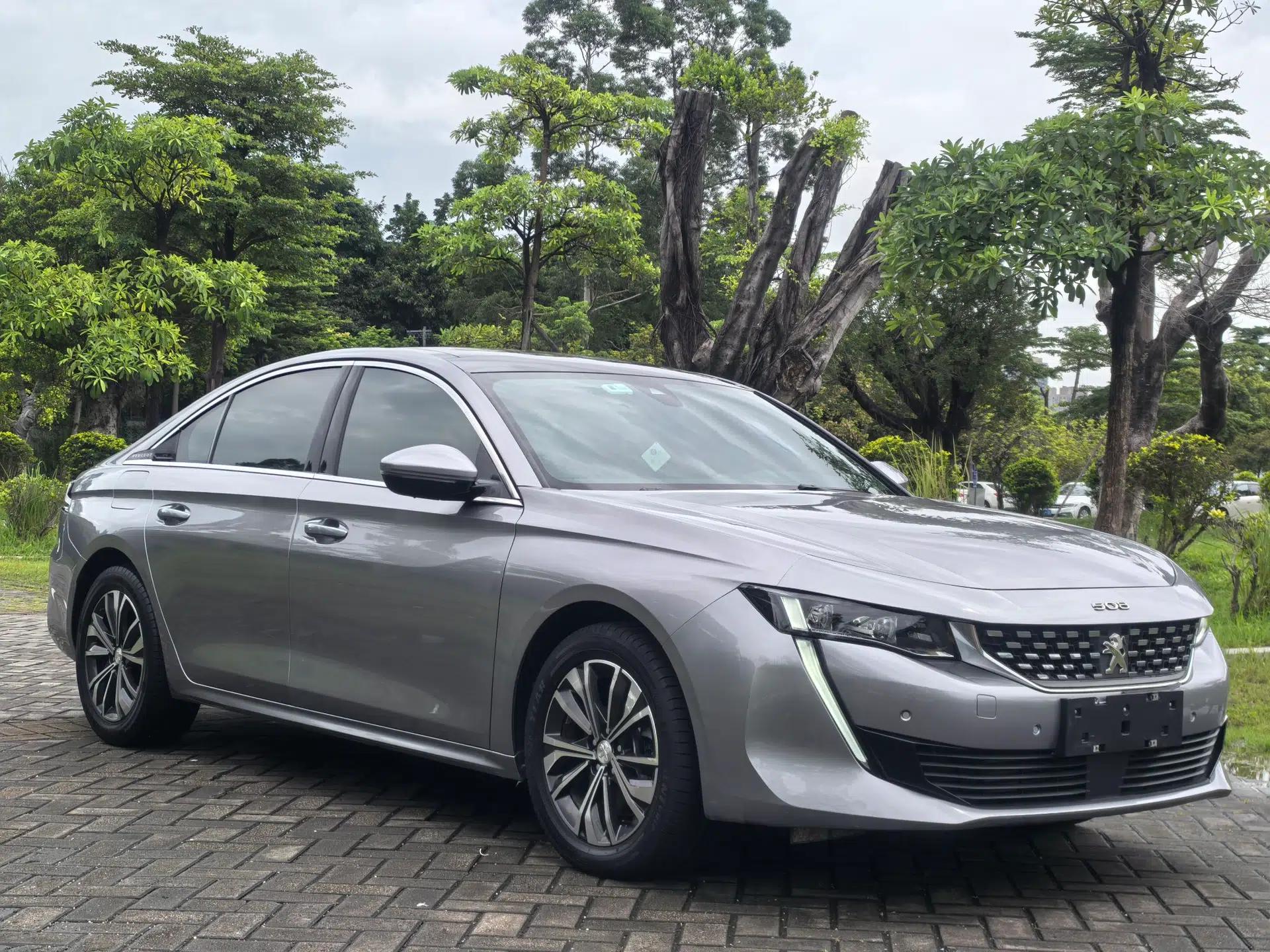 Peugeot 508 2022 508L 400THP PureTech Driving Control Edition — миниатюра 17