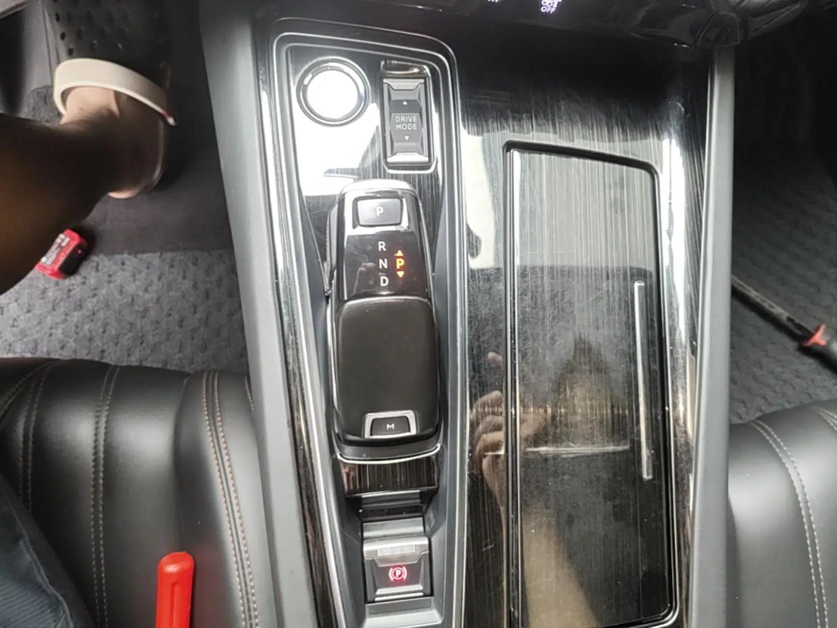 Peugeot 508 2022 508L 400THP PureTech Driving Control Edition — миниатюра 22