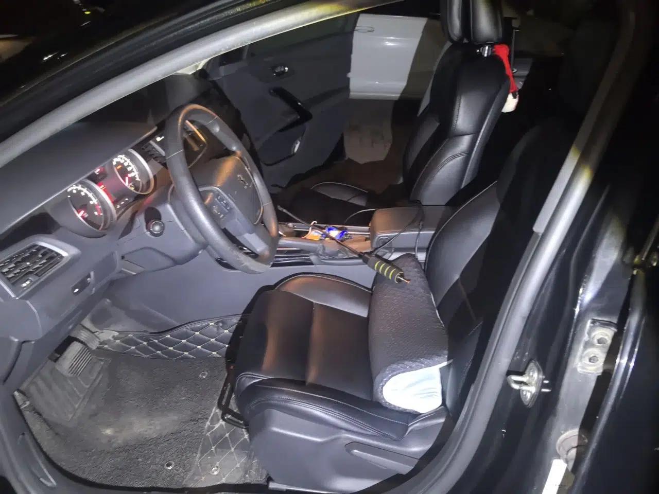Peugeot 508 2013 2.0L 2nd Anniversary Edition with Automatic Sunroof – Classic Version — миниатюра 15