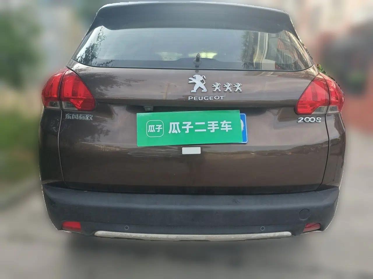 Peugeot 2008 2014 1.6L Automatic Navigation Edition — миниатюра 5
