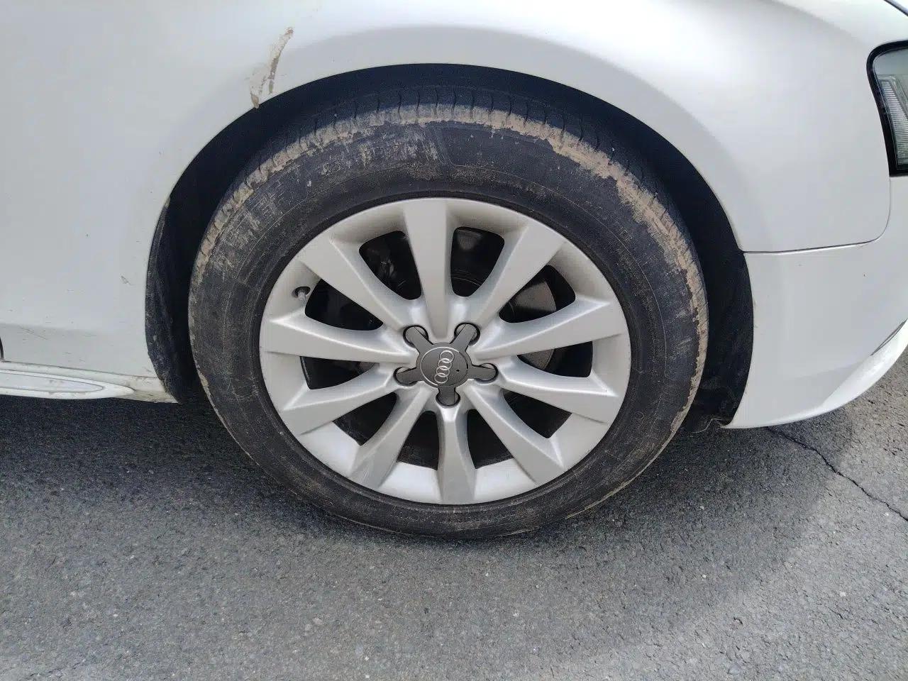 Audi A4L 2016 35 TFSI Automatic Standard Model — миниатюра 8