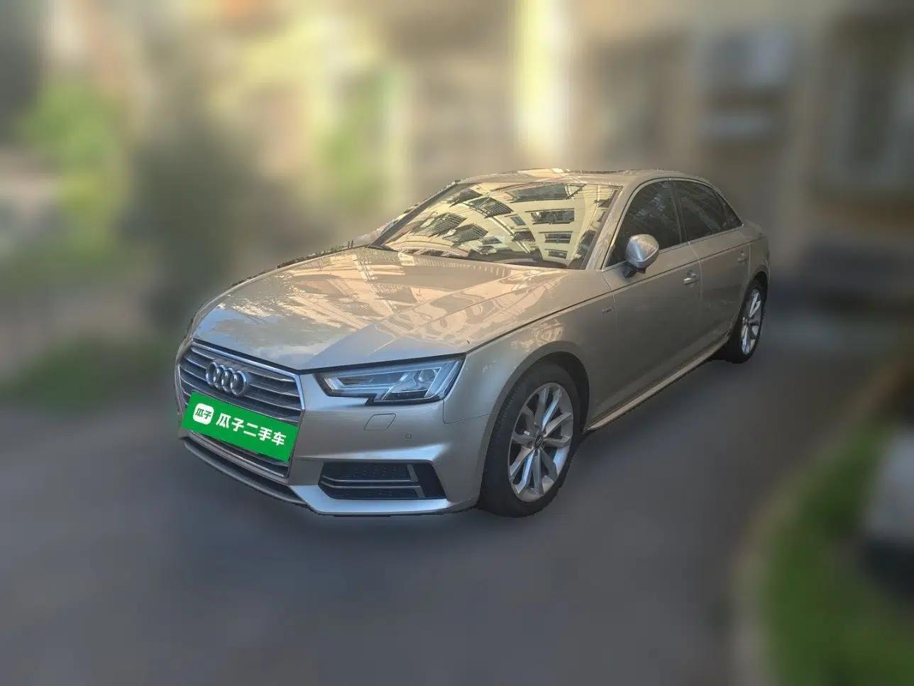 Audi A4L 2018 30th Anniversary Edition 40 TFSI Fashion Model — миниатюра 1