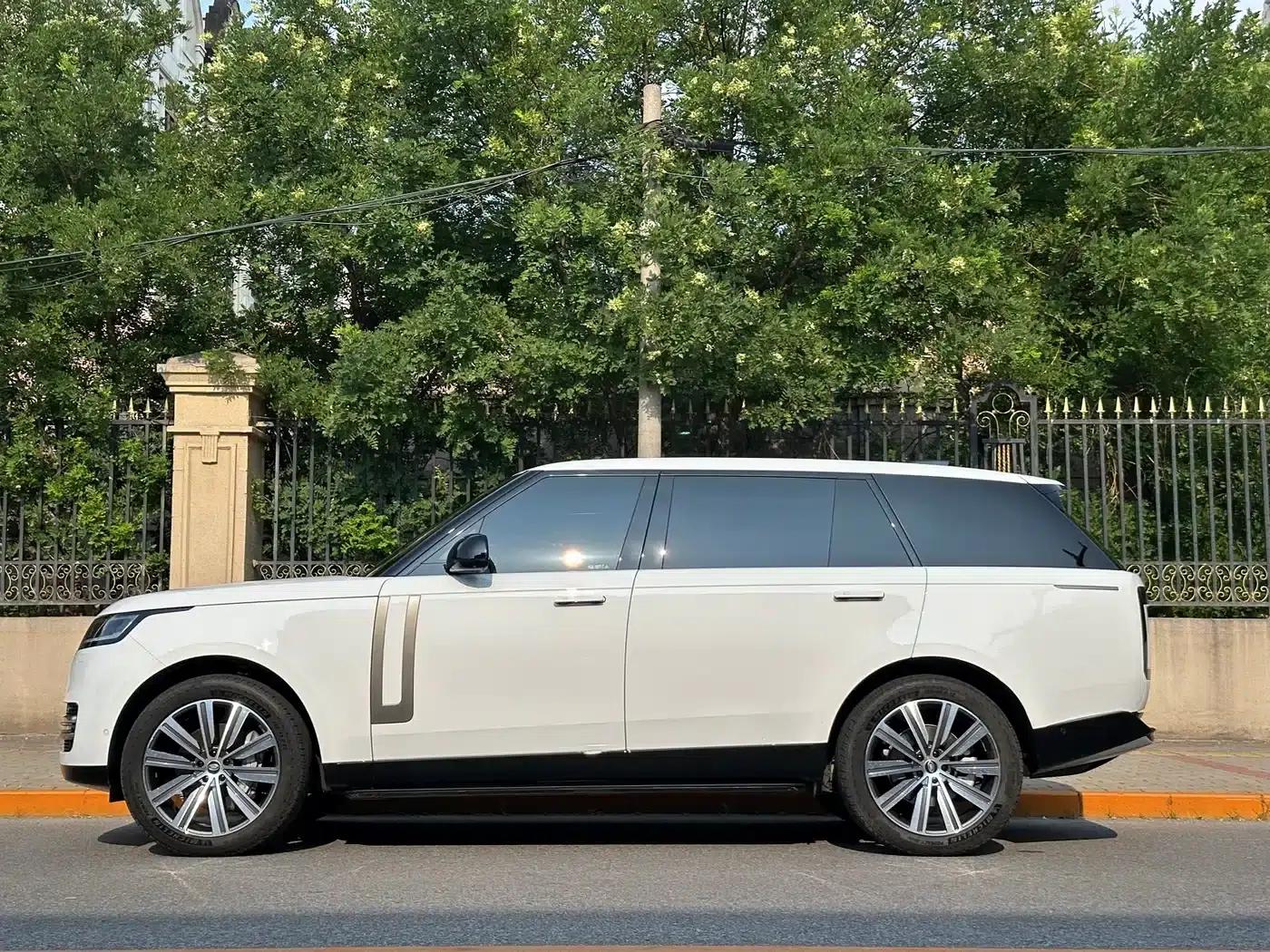Range Rover 2025 3.0 L6 400PS Grand Long Wheelbase — миниатюра 17