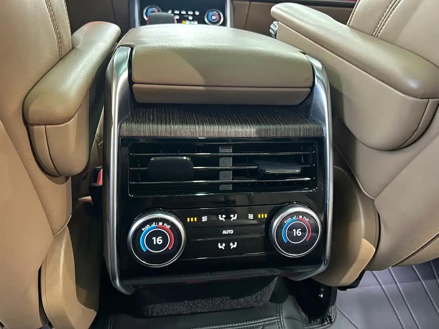 Range Rover 2023 3.0 L6 400PS Grand 7-Seat Extended Edition — миниатюра 29