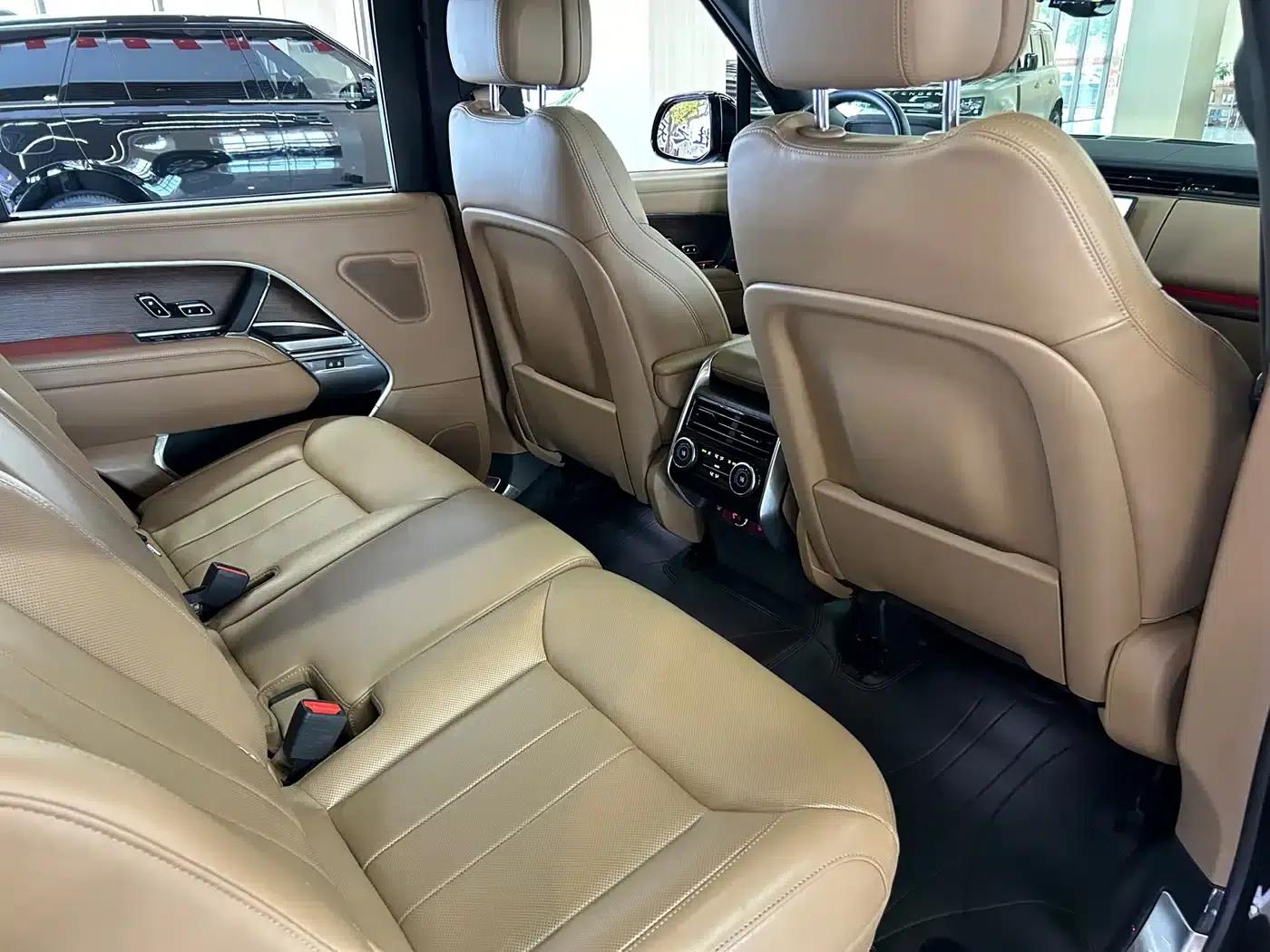Range Rover 2023 3.0 L6 400PS Grand 7-Seat Extended Edition — миниатюра 38