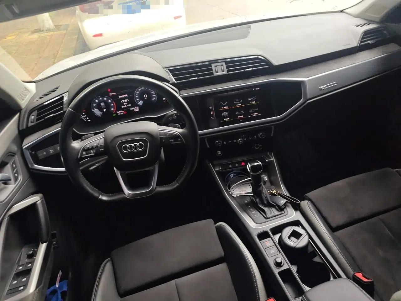 Audi Q3 2021 35 TFSI Fashion Dynamic Model — миниатюра 9