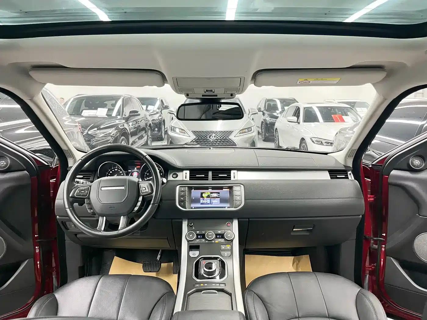 Range Rover Evoque 2017 2.0T Pure Fashion Edition — миниатюра 9
