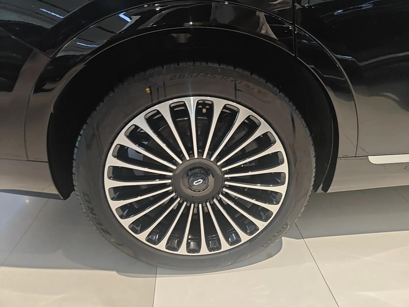 Hima AITO M9 2025 Extended-Range Ultra Version 52 kWh 6-Seater — миниатюра 11