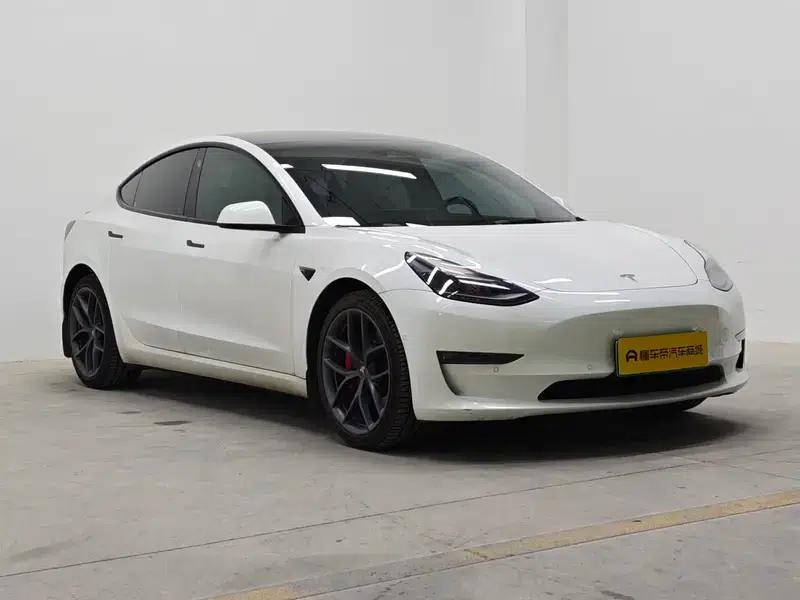 Model 3 2022 Performance All-Wheel Drive — миниатюра 3