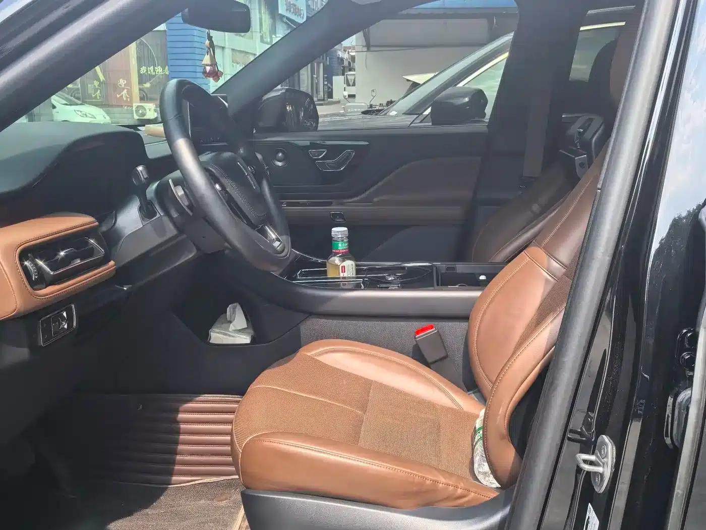 2023 Aviator 3.0T V6 AWD Premium Cruiser (6-seater) — миниатюра 3