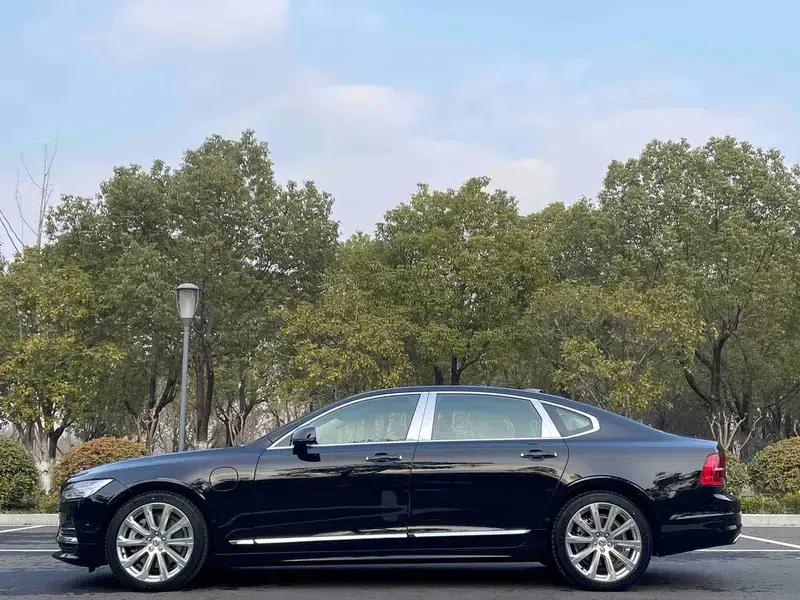 2019 Volvo S90 PHEV T8 E-Drive Hybrid Luxury Edition 3-seater (China VI Emission Standard) — миниатюра 4