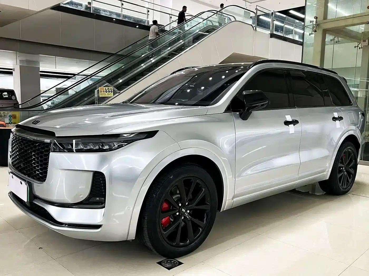 Li Auto ONE 2021 Extended Range 6-Seater — миниатюра 1