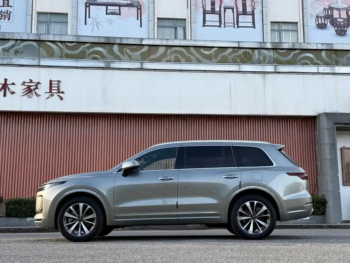 Li Auto ONE 2020 Extended Range 6-Seater — миниатюра 4
