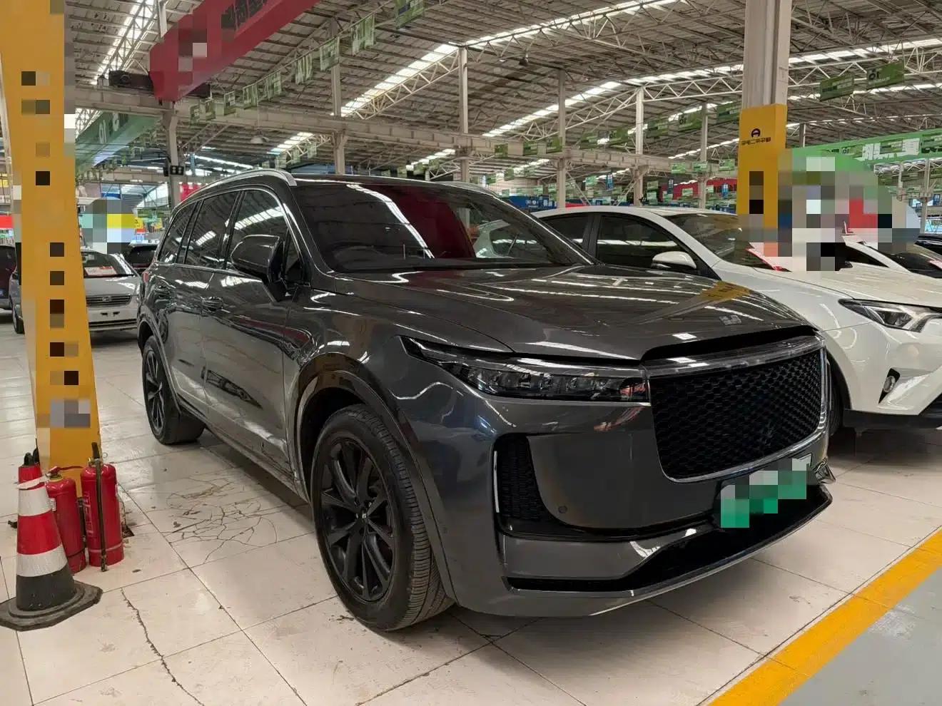 Li Auto ONE 2021 Extended Range 6-Seater — миниатюра 3