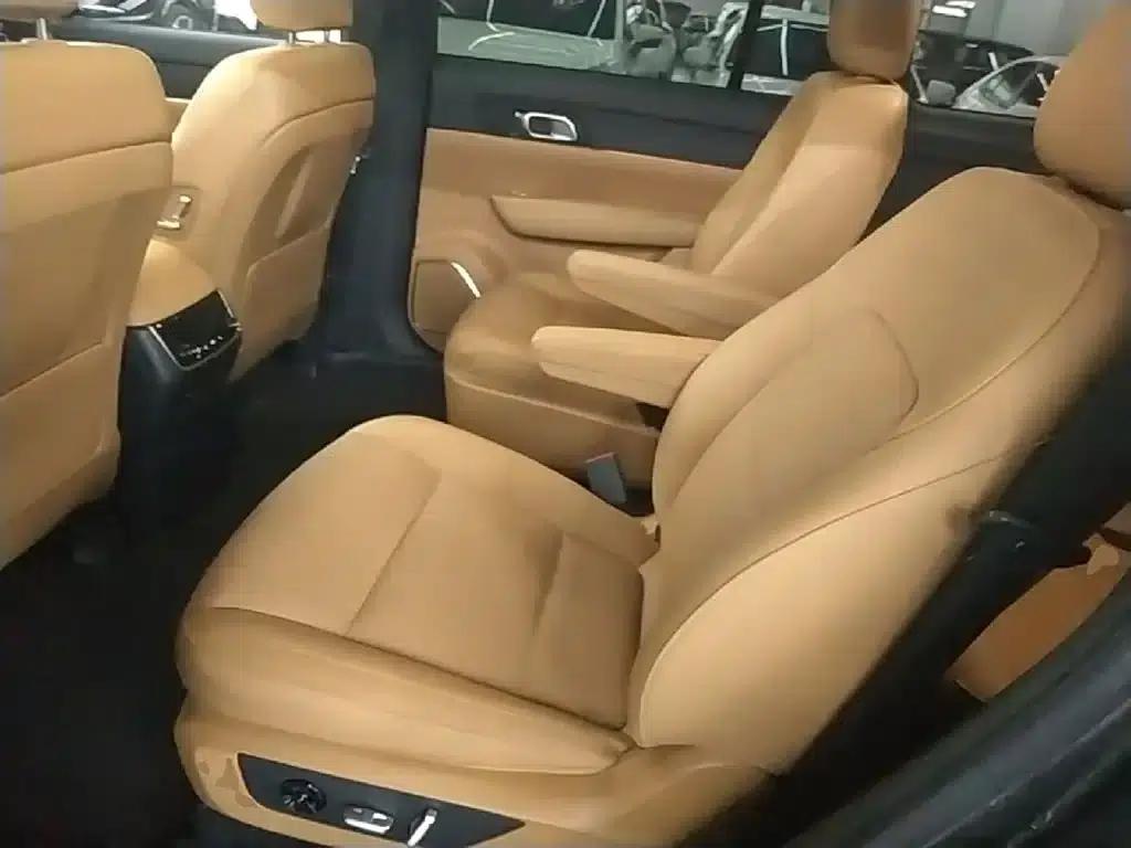 Li Auto ONE 2021 Extended Range 6-Seater — миниатюра 17