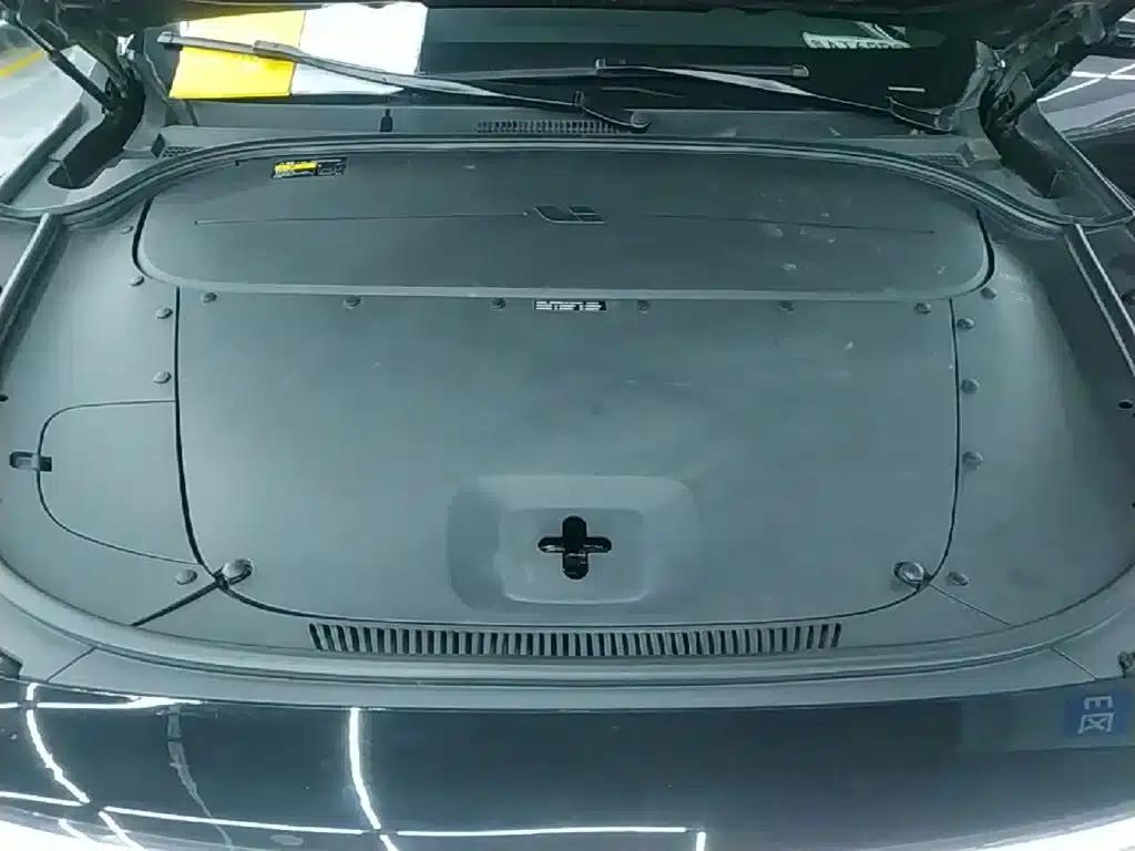 Li Auto ONE 2021 Extended Range 6-Seater — миниатюра 20