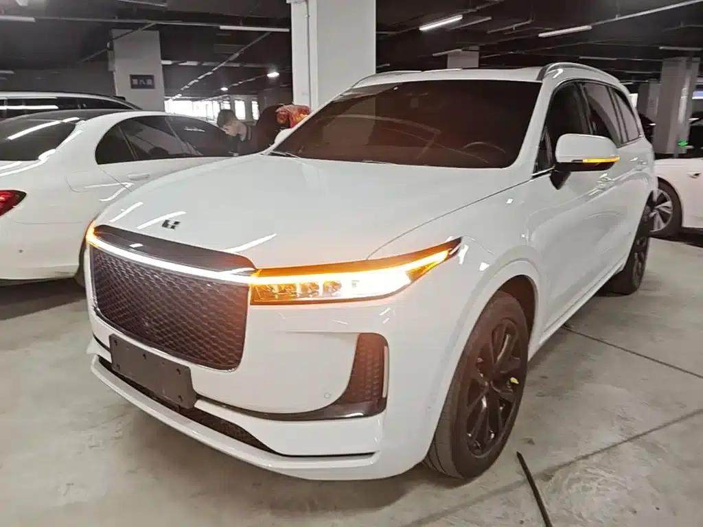 Li Auto ONE 2020 Extended Range 6-Seater — миниатюра 1