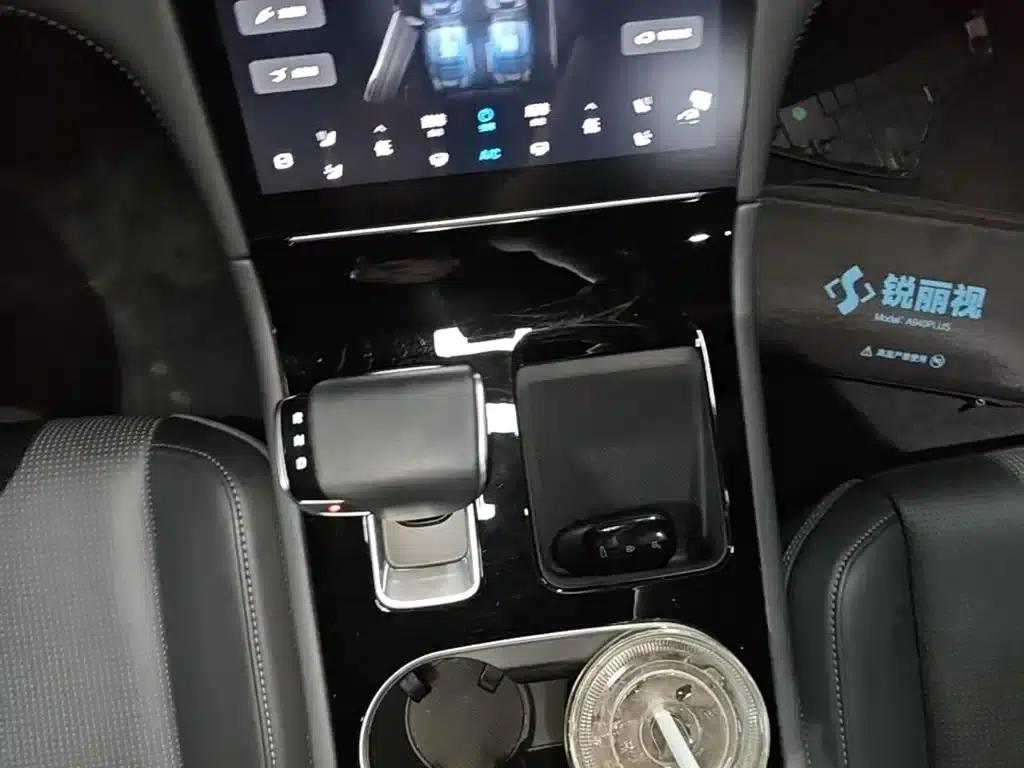 Li Auto ONE 2020 Extended Range 6-Seater — миниатюра 14