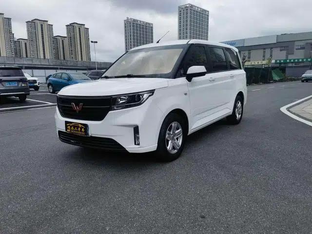 Wuling Hongguang PLUS 2019 1.5T Manual Deluxe 7-Seater
