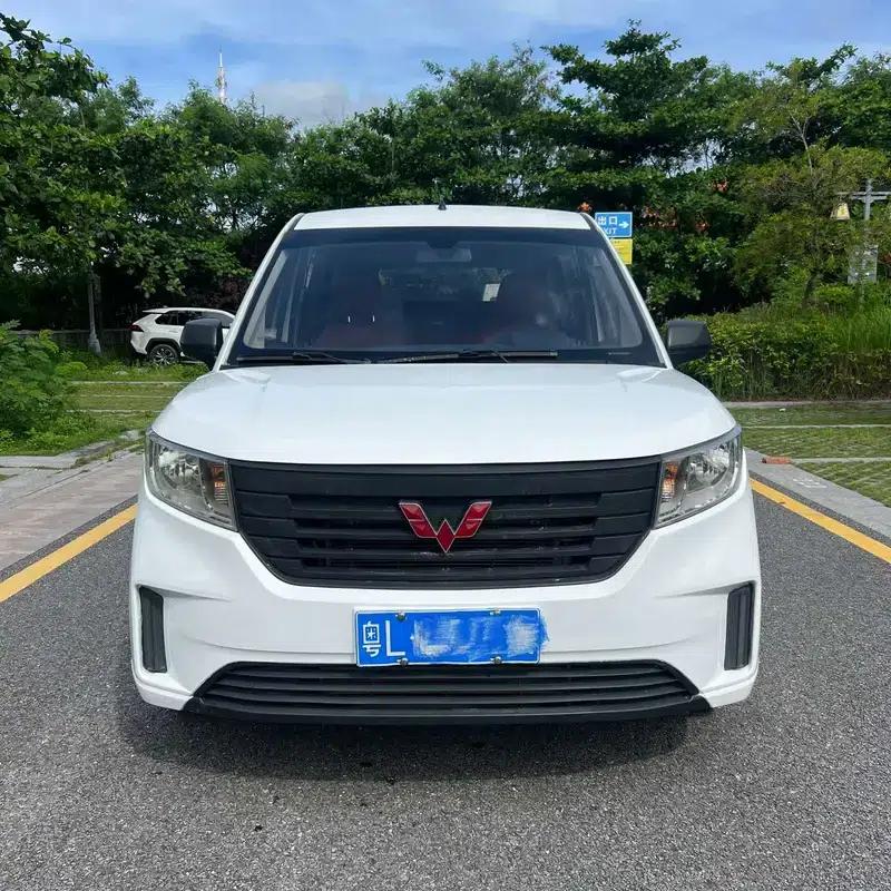 Wuling Hongguang PLUS 2019 1.5T Manual Standard 7-Seater — миниатюра 2