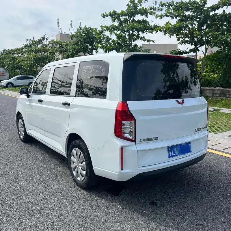 Wuling Hongguang PLUS 2019 1.5T Manual Standard 7-Seater — миниатюра 5